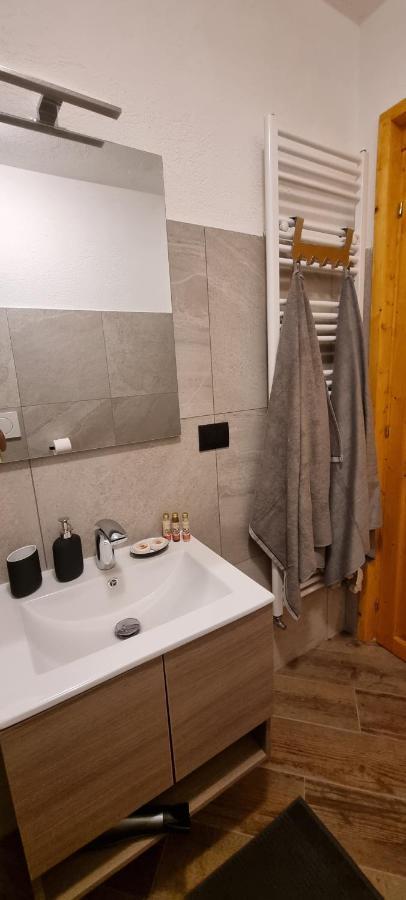 Bed and Breakfast Lo Noyer Et Les Roses Сен-Ніколас Екстер'єр фото